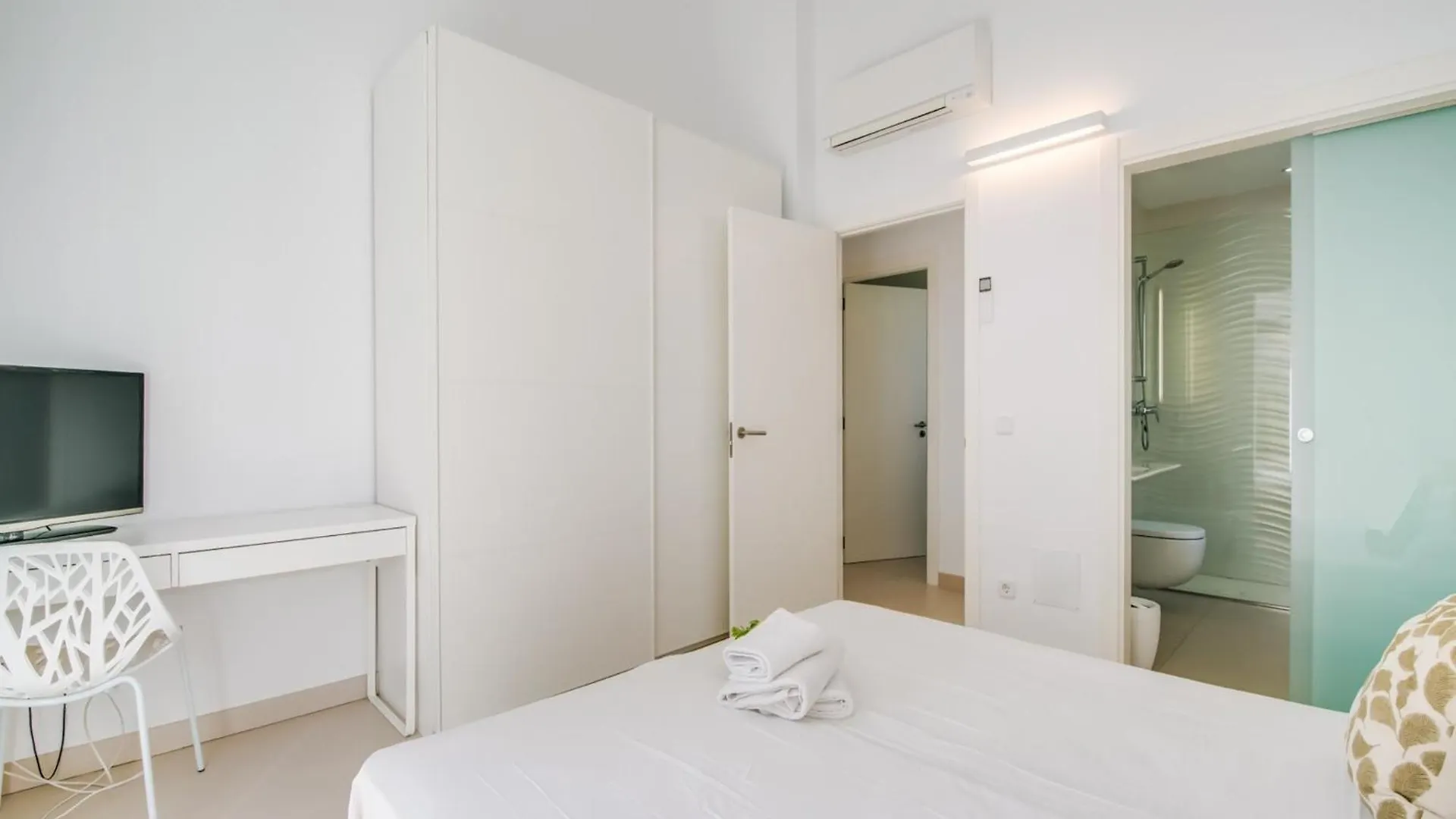 Holiday Home With Fenced Garden Alcúdia
