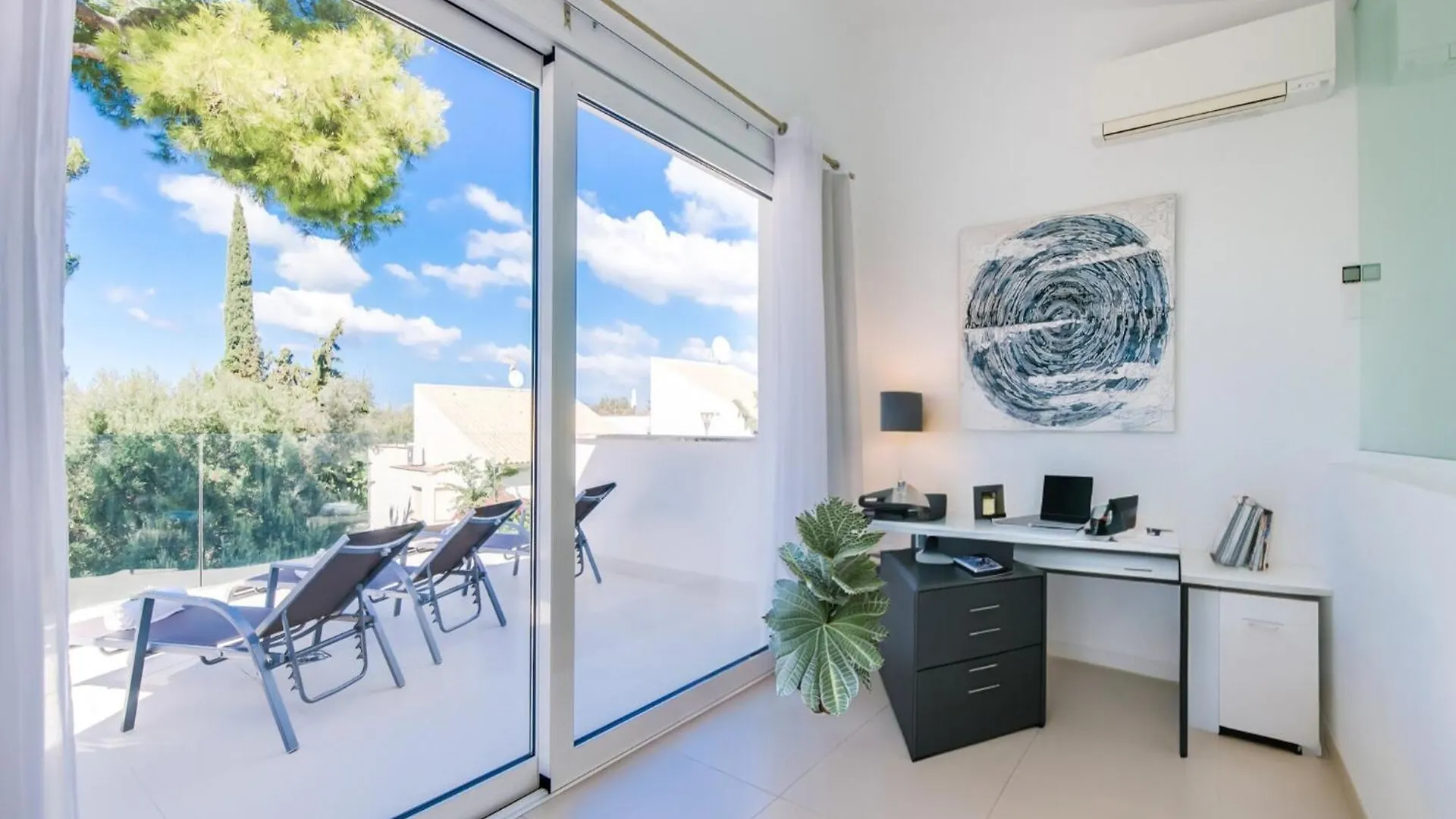 Holiday Home With Fenced Garden Alcudia Spanyolország