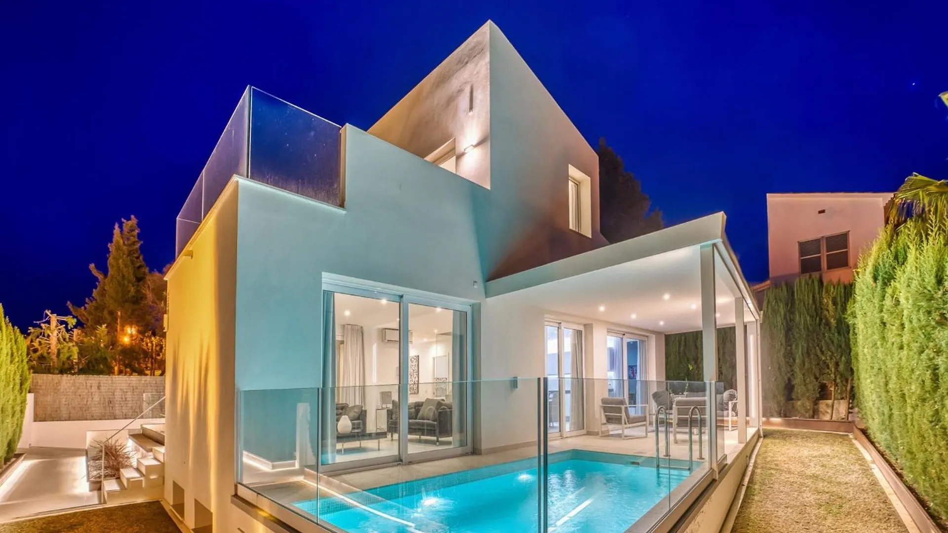 Holiday Home With Fenced Garden Alcudia